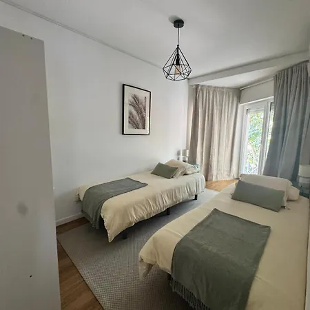 Mhouse Lease Walk To And Center